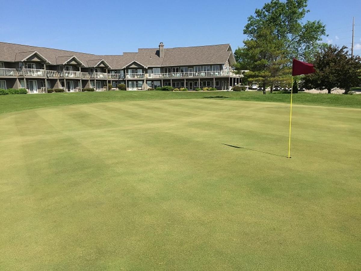 Cherry Hills Golf & Lodge ستورغون باي المظهر الخارجي الصورة